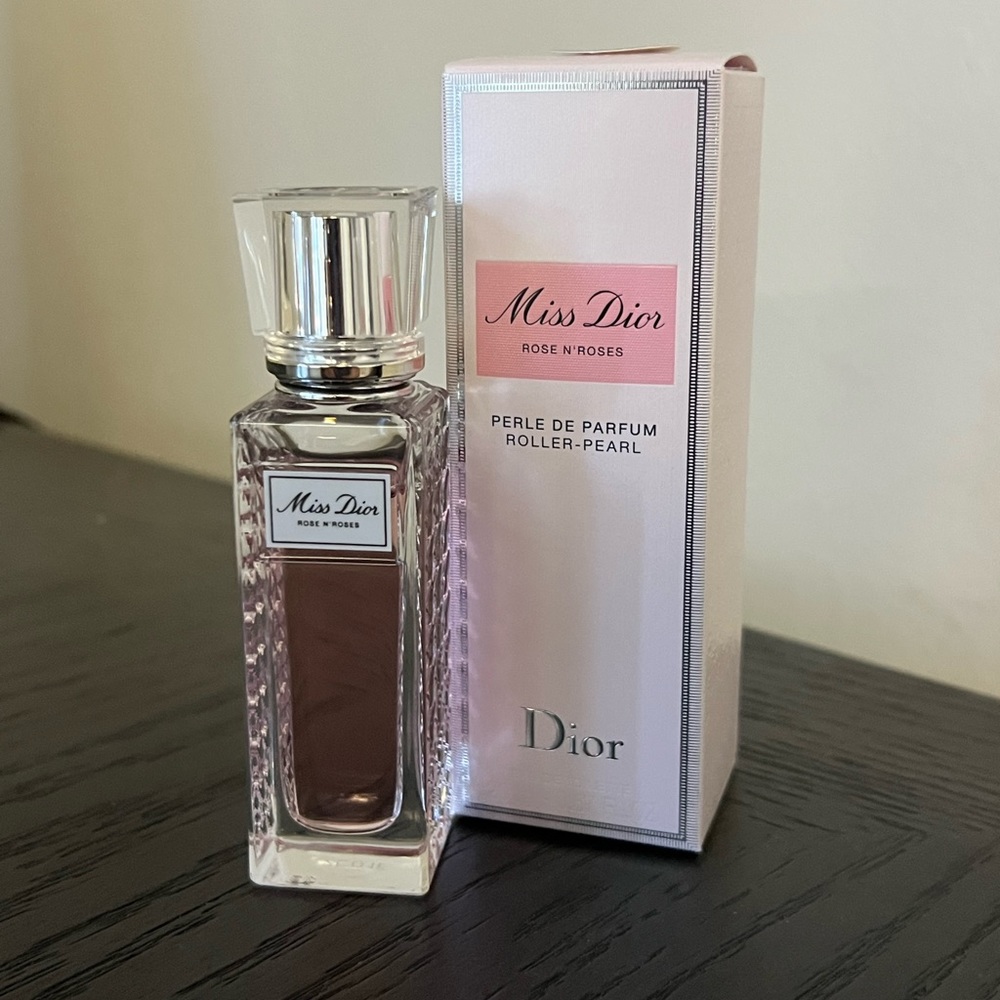 miss dior rose n roses rollerpearl roller ball 0.67 fl oz